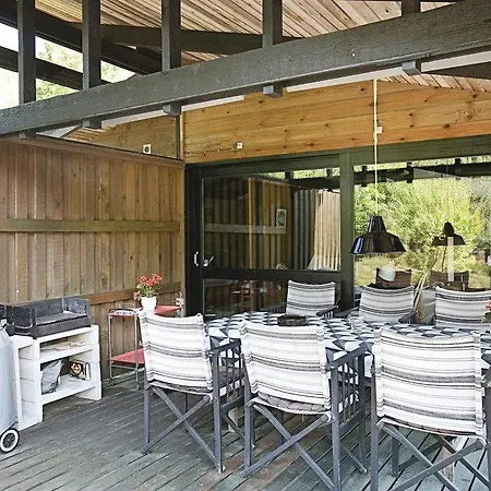 Casa vacanze Three-bedroom Holiday Nexo With A Fireplace 01 Snogebæk