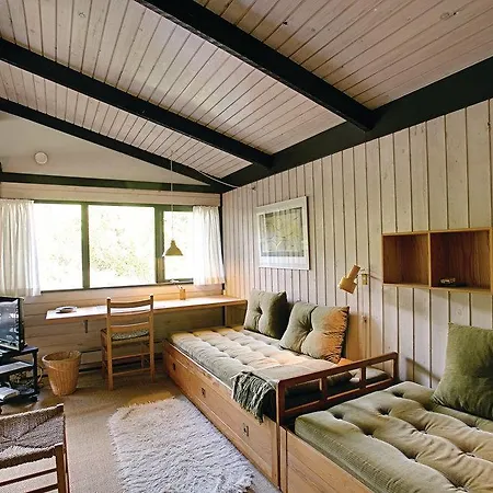 Three-bedroom Holiday Nexo With A Fireplace 01 Casa vacanze Snogebæk